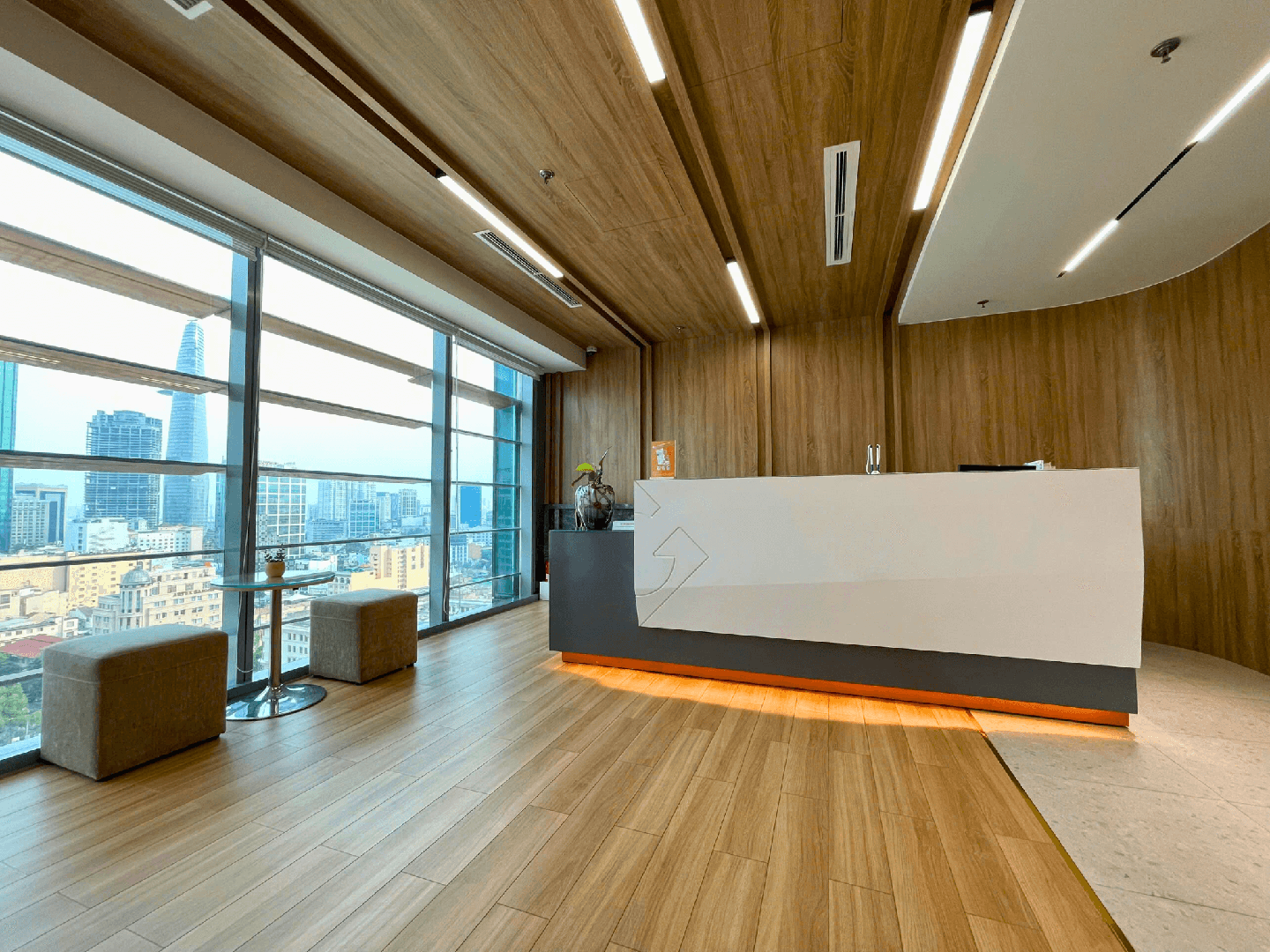Quầy lễ tân văn phòng ảo - văn phòng chia sẻ G Office Vincom