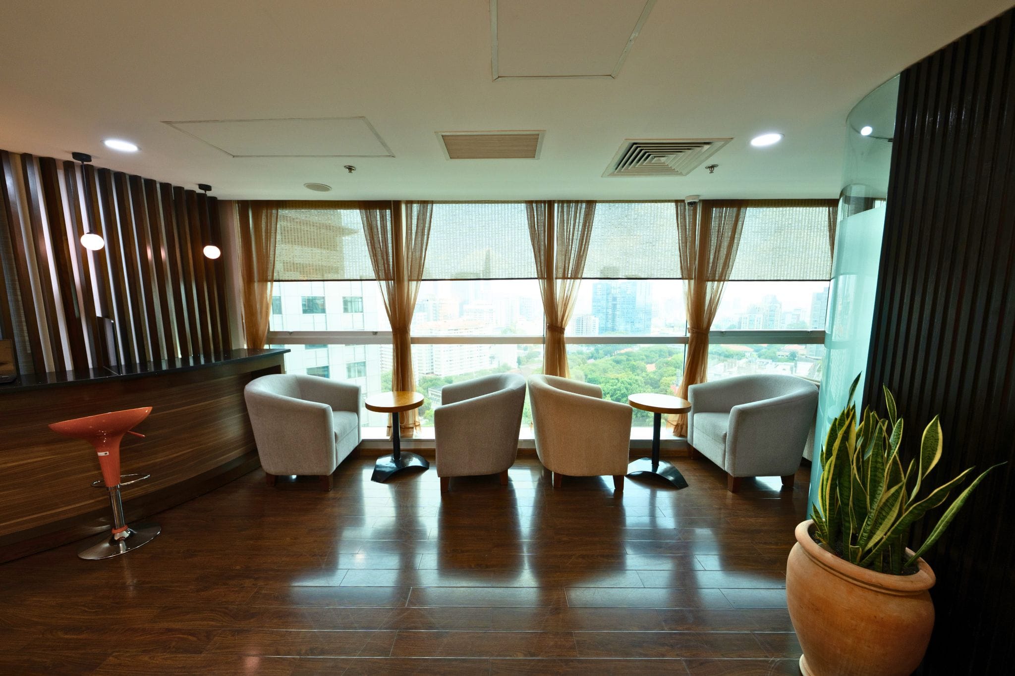 Sảnh tiếp khách tại văn phòng chia sẻ G Office Saigon Trade Center